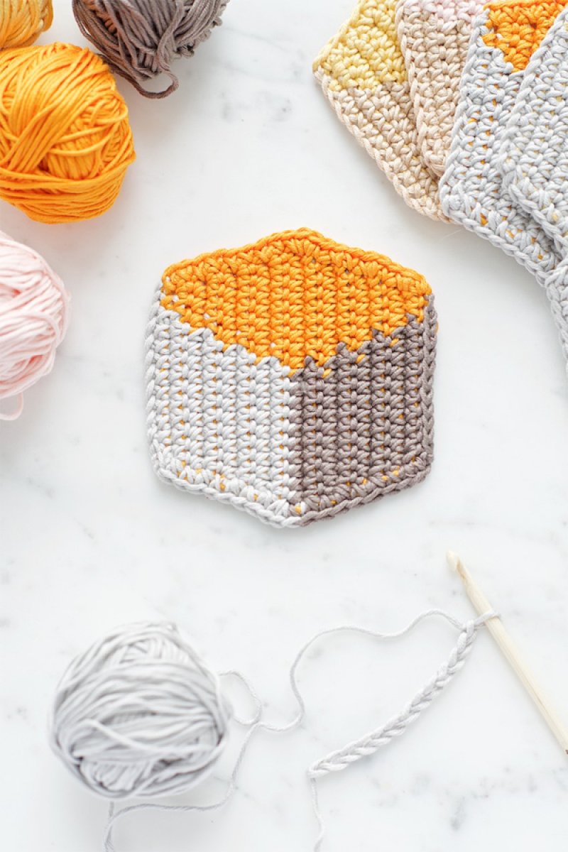 Cube-Style Crochet Coasters.