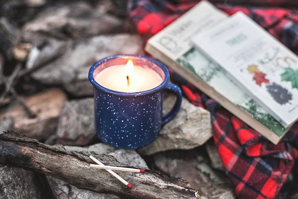 DIY Camp Mug Candle.