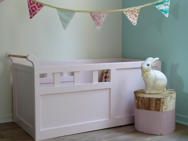 DIY Dipped Tree Trunk Table for Baby Room, Decorating a Baby Room