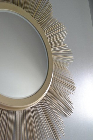 Sunburst Mirror. DIY Dollar Store Home Décor