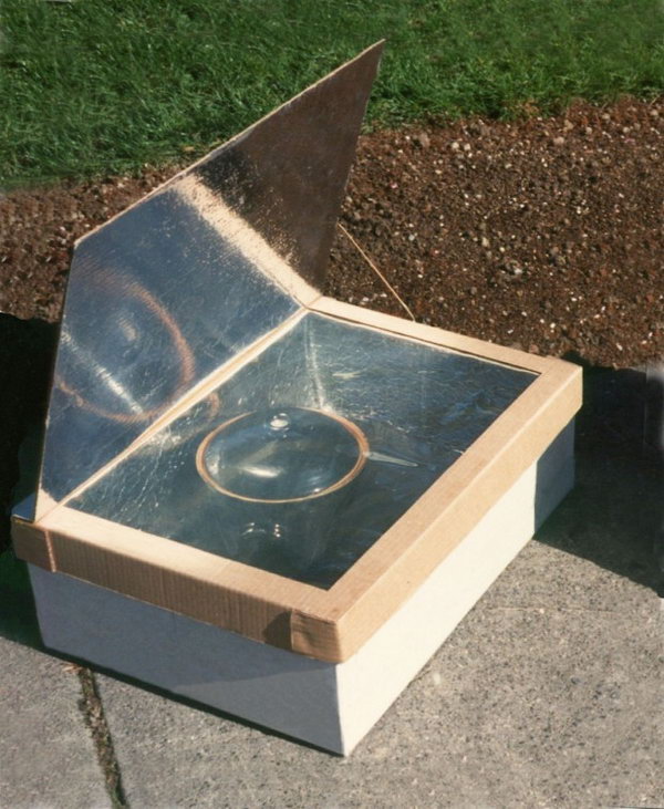 The Solar Oven. DIY Camping ideas