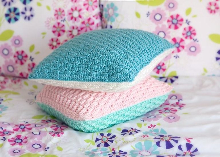 Two Sided Crochet Pillow Cover.
