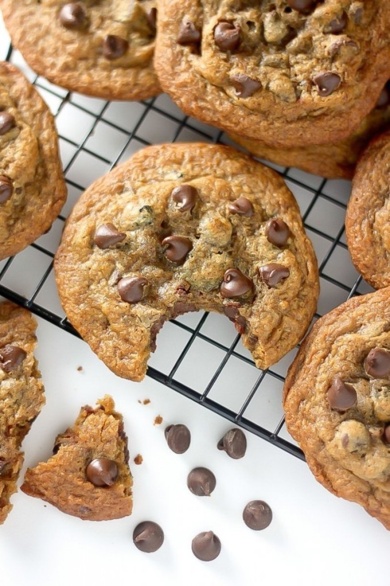 Bakes by nature- Greek Yogurt Chocolate Chip Cookies