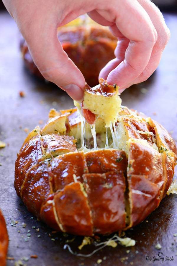 Bloomin Pretzel Cheese Bread