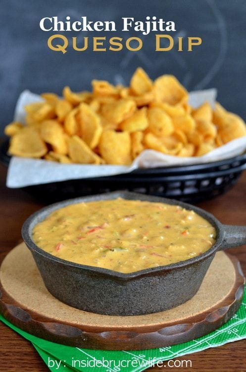 Chicken Fajita Queso Dip