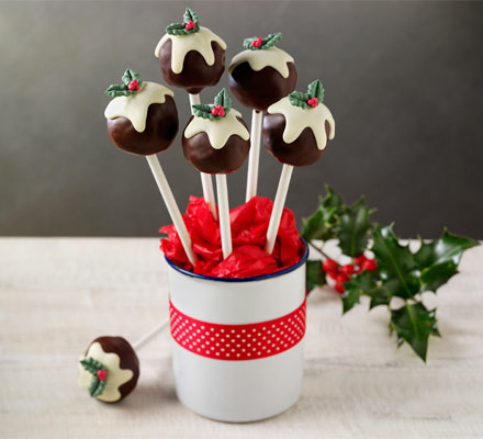 Christmas Pudding Cake Pops.