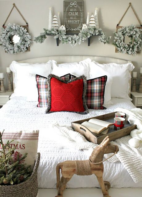 Festive Christmas Bedroom Decorating.