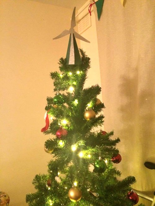 Make a wind turbine topper for your Christmas tree!