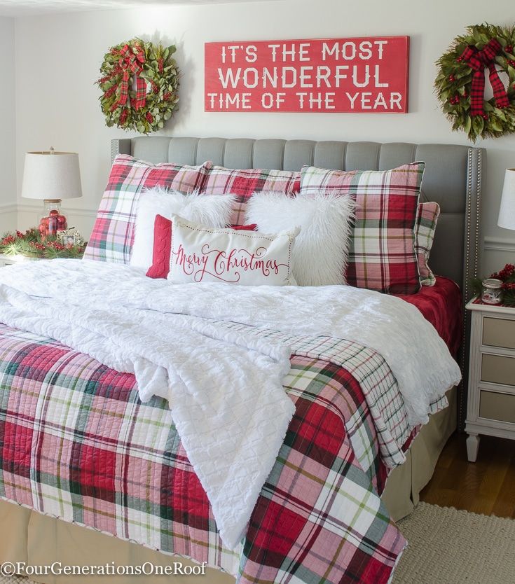 Plaid Christmas Bedroom Decor.