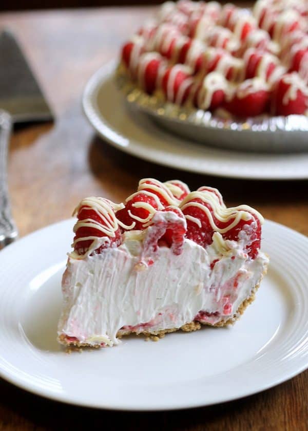 Raspberry White Chocolate Cheesecake Pie