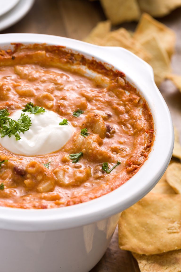 Slow Cooker Chili Mac N Cheese Dip