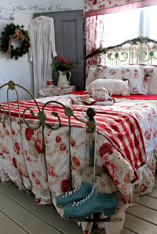 Warm and cozy bedroom of red, white and green.