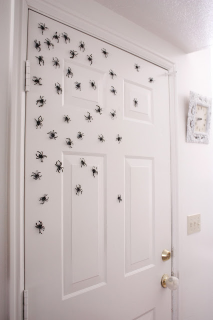 Magnetic spiders by Delia Creates