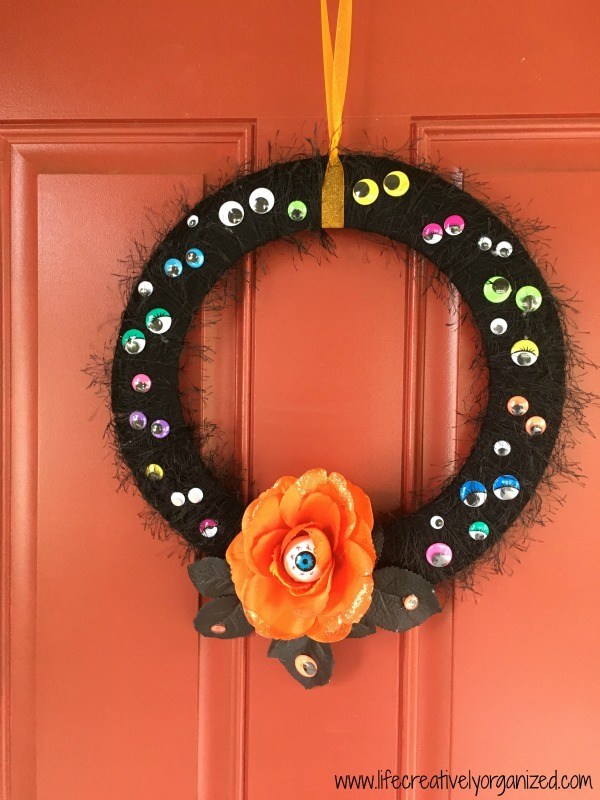 Spooky Eyeball Halloween Wreath.