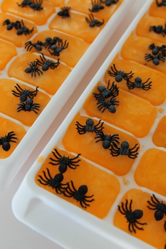 Spooky Spider Ice cubes. Halloween Party Decoration